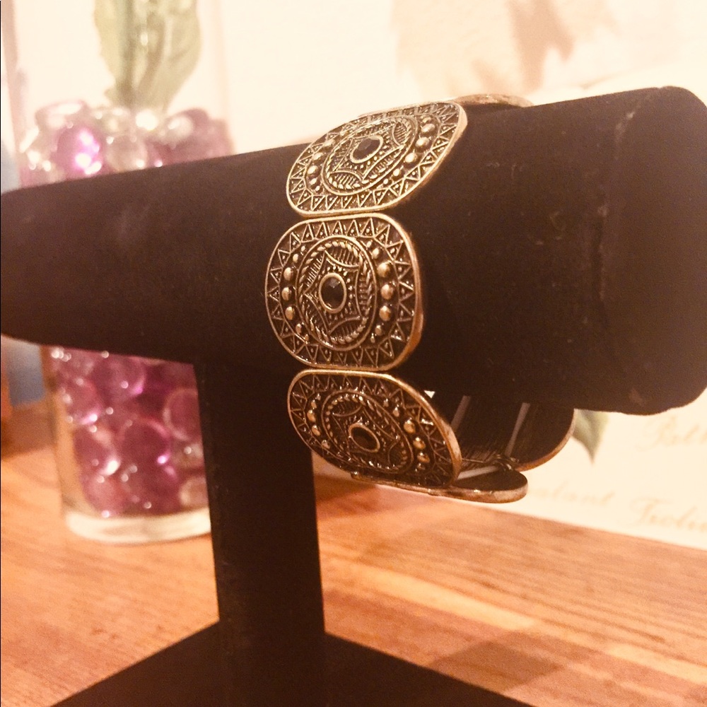 Metallic Patterned Bracelet